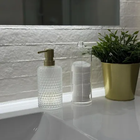 Campo De La Verdad Luxury Apartment